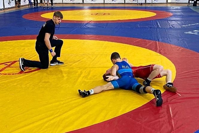 Кузбасские спортсмены завоевали пять наград на турнире по греко-римской борьбе в Томске