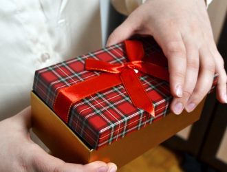 14% кемеровчан не покупают подарки к новому году