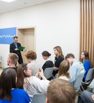 Мэр Кемерова встретился с молодежью кузбасской столицы