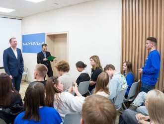 Мэр Кемерова встретился с молодежью кузбасской столицы