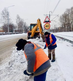 В Прокопьевске уборка снега на улицах города идет в усиленном режиме