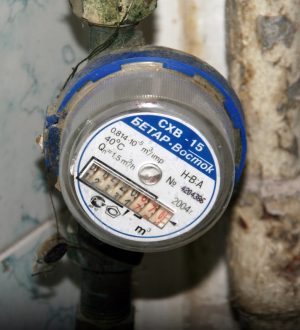 Топки второй день остаются без холодной воды