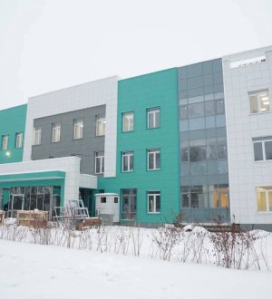 Илья Середюк проверил ход строительства поликлиники №5 в Новокузнецке