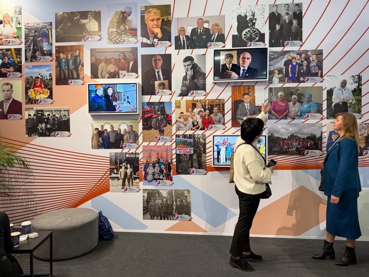 Трудовая династия СУЭК-Кузбасс приняла участие в фотовыставке в Москве