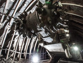 Бригада Александра Беркуты первой в СУЭК-Кузбасс прошла четыре километра выработок