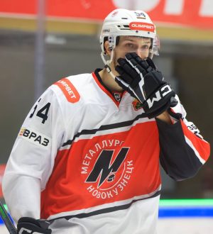 Новокузнецкий «Металлург» проиграл на выезде «Нефтянику»