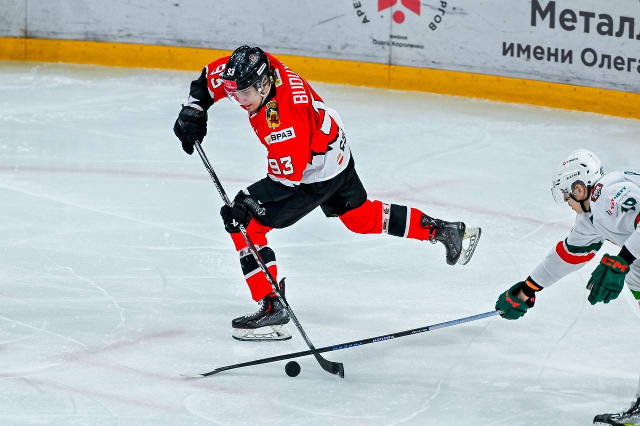 «Кузнецкие Медведи» проиграли «Ирбису» первый домашний матч