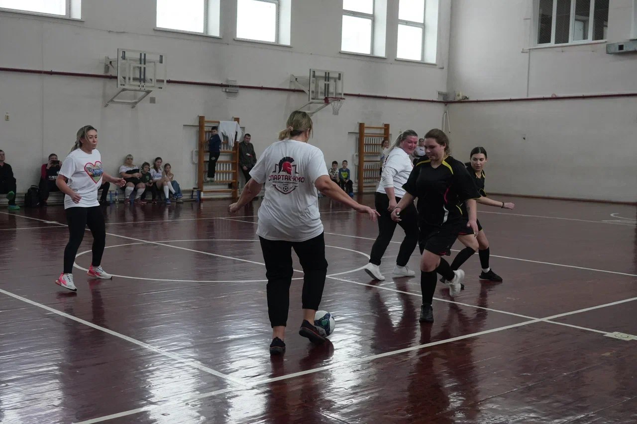 Необычный футбольный турнир прошел в Кузбассе