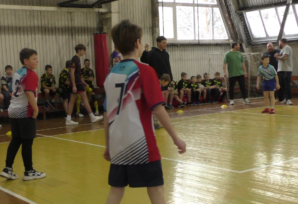 В Новокузнецке для начинающих регбистов прошел новогодний турнир «На призы Деда Мороза»