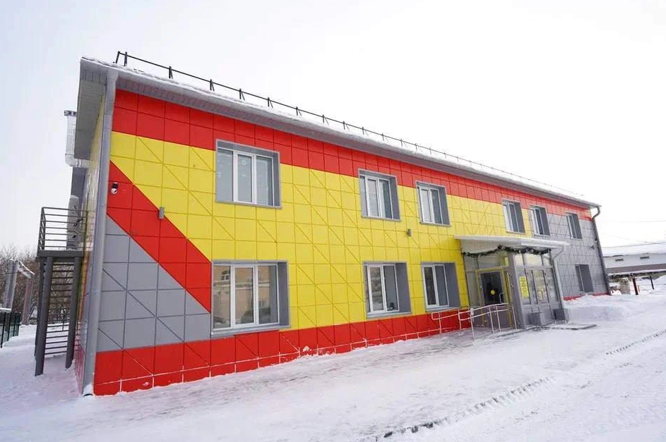 В Кемеровском округе после ремонта открыли детскую школу искусств