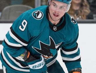 Кузбасский хоккеист «Сан-Хосе» отметился голевой передачей в матче против «Юты»