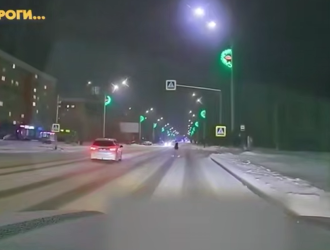 Автоледи в Кузбассе избежала ДТП с пешеходом, но все равно нарвалась на штраф