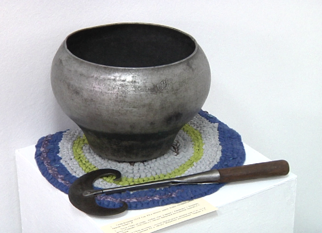 В новокузнецком музее открыли выставку «Спасенная реликвия»