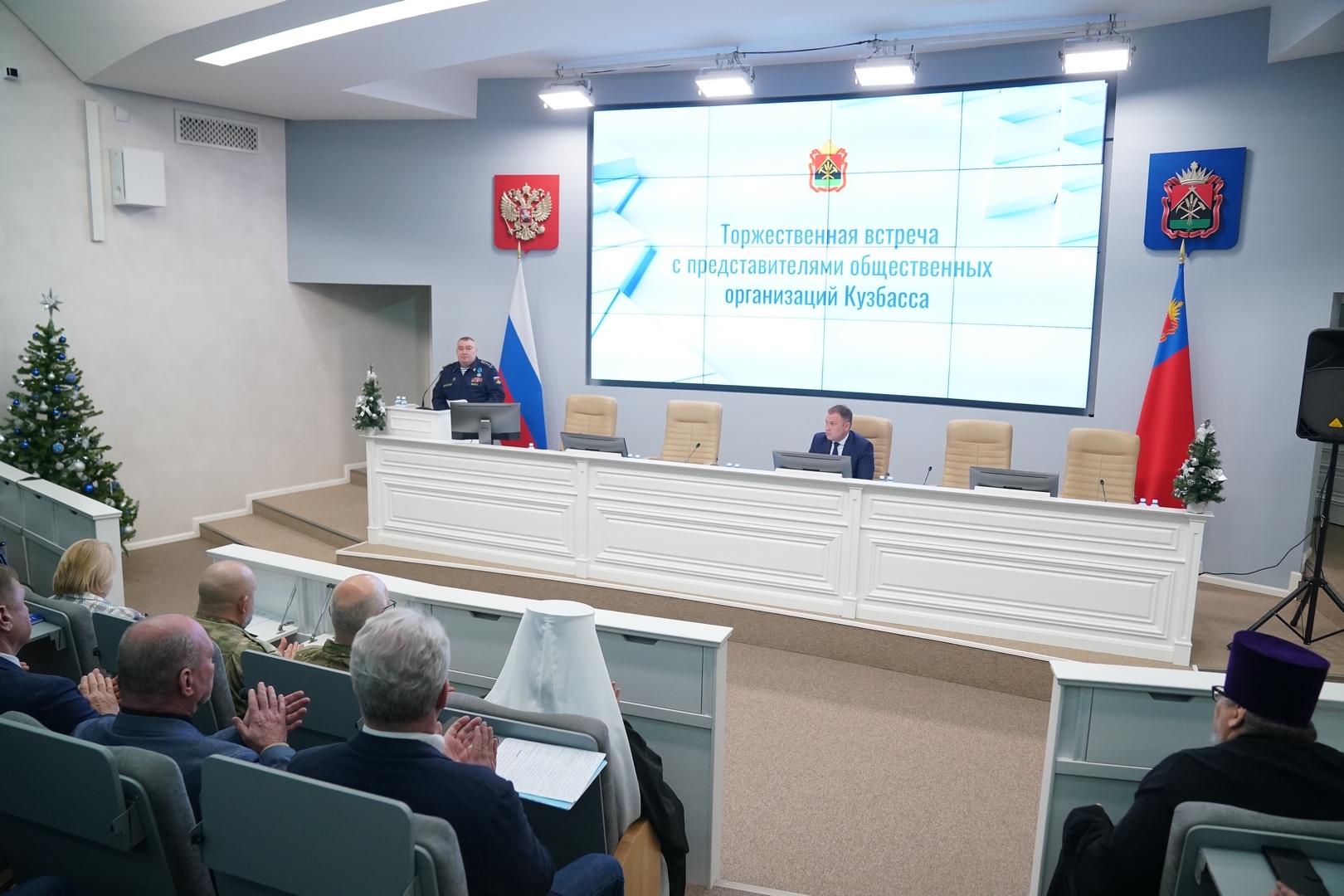 Илья Середюк встретился с общественниками Кузбасса