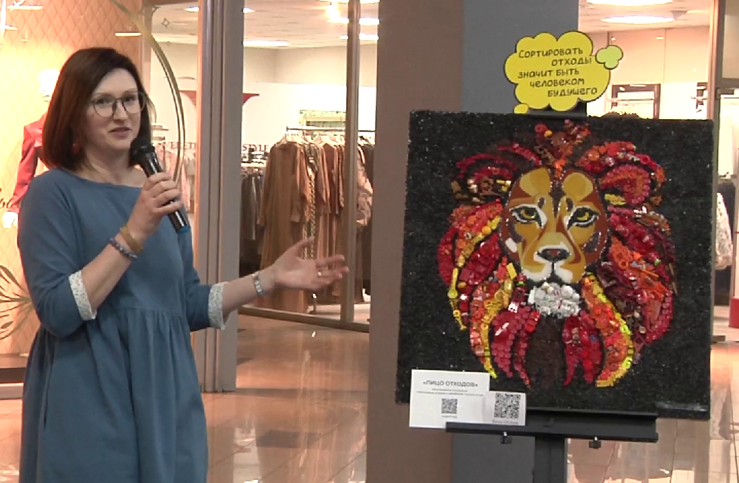 Превратили хлам в искусство: в Новокузнецке открыли необычную выставку