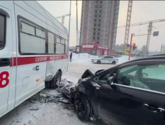 В Кемерове в ДТП со скорой погиб человек