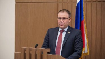 С профессиональным праздником работников и ветеранов прокуратуры Кузбасса поздравил Илья Середюк