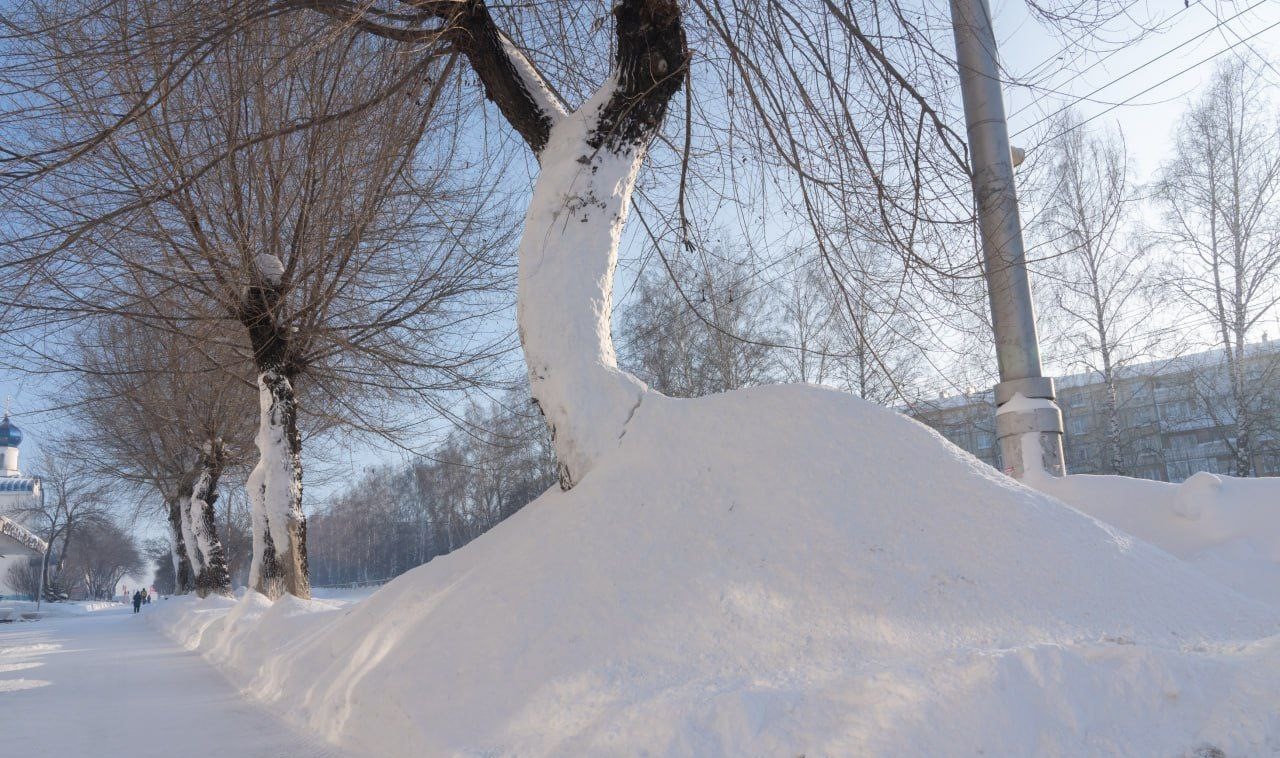 Нынешние январские снегопады в Кемерове стали самыми мощными за 16 лет