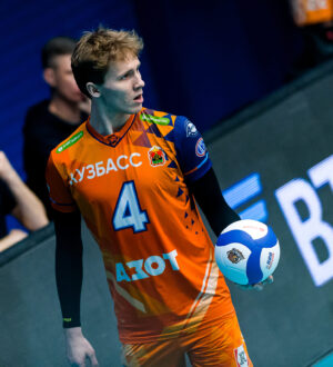 Волейбольный «Кузбасс» впервые в этом сезоне одержал две победы подряд