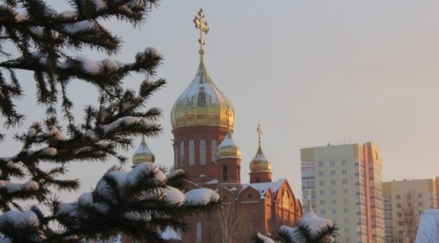 В храмах Кузбасса во время рождественских богослужений будут дежурить сотрудники МЧС