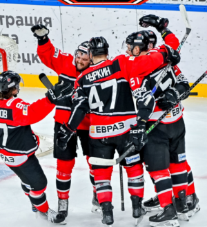 Новокузнецкий «Металлург» обыграл «Дизель» в интригующем матче