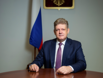 Полпред президента России в СФО Анатолий Серышев поздравил учащихся с Днем российского студенчества