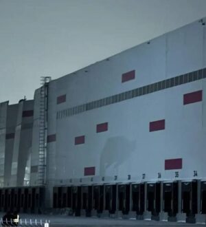 На складе в Юрге обрушилась кровля: есть пострадавшие