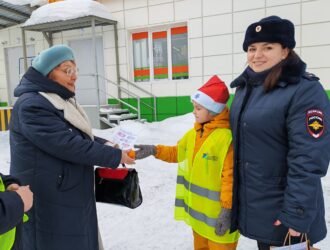 Кузбасские госавтоинспекторы провели «мандариновую» акцию