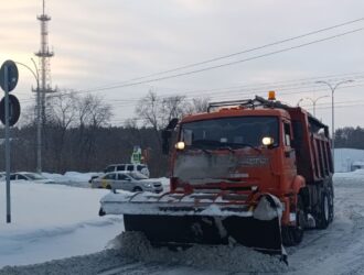 В Кемерове за сутки расчистили 154 улицы частного сектора