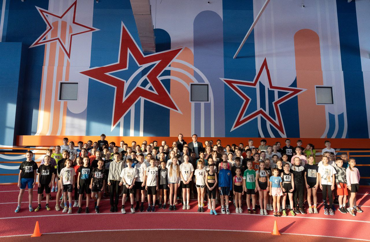 В Кемерове легкоатлетический манеж открылся после капитального ремонта