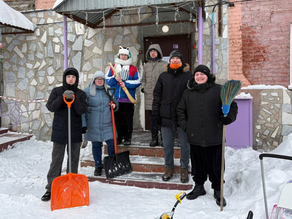 Отряды снежного десанта Кузбасса начали свой первый преддесантный выезд под названием «Снежная буря»
