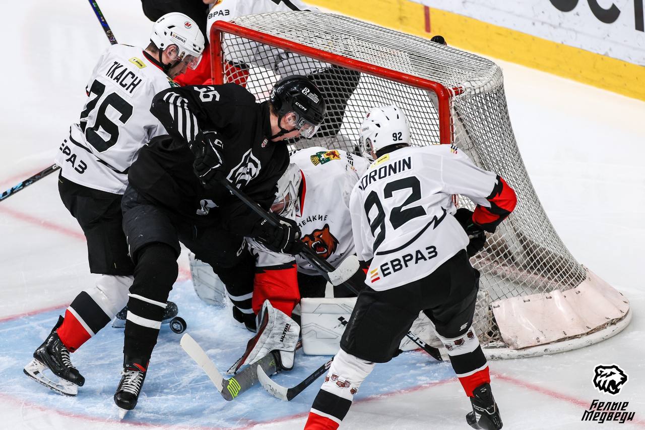 «Кузнецкие Медведи» не смогли устоять перед натиском челябинской команды