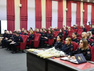 Кузбасским полицейским показали фильм «Улица Победы»