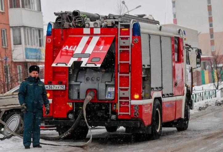 За прошедшие сутки кузбасские пожарные 12 раз выезжали на происшествия