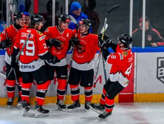 «Кузнецкие Медведи» дома одержали волевую победу над «Снежными Барсами»