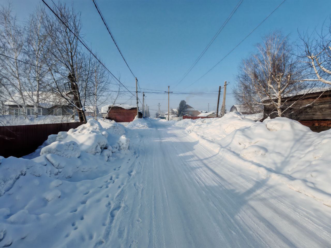 В Прокопьевске жители поселка Сафоново своими силами установили освещение на центральной улице