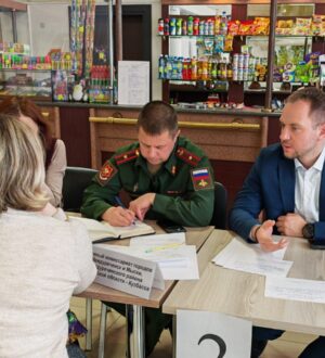 В Междуреченске участники СВО и члены их семей пообщались с руководством города и военкомом