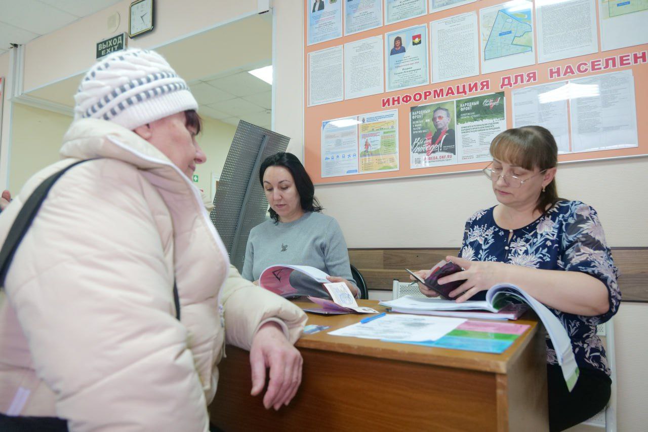 Свыше 7 тысяч кемеровчан уже обзавелись социальными проездными нового образца