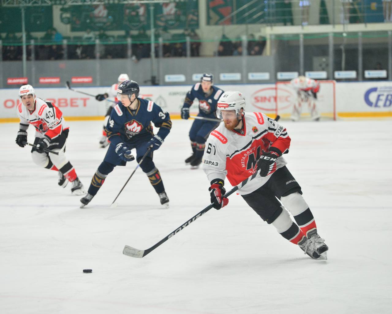 Новокузнецкий «Металлург» переиграл «Олимпию» по буллитам