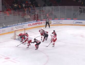 Новокузнецкий «Металлург» феноменально завершил матч с «Горняком-УГМК»