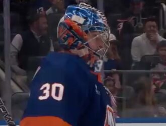 Вратарь из Кузбасса установил рекорд «Нью-Йорк Айлендерс» по числу игр «на ноль»