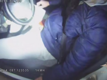 В Новокузнецке инспекторы ДПС спасли потерявшего сознание на дороге водителя