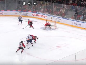 Новокузнецкий «Металлург» дома потерпел поражение от «Магнитки»