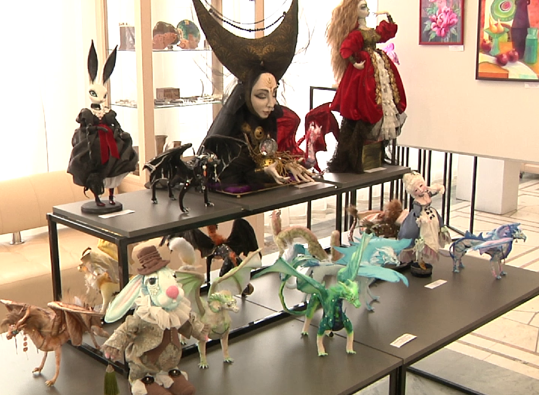 В Новокузнецке открылась традиционная выставка работ мастеров декоративно-прикладного искусства