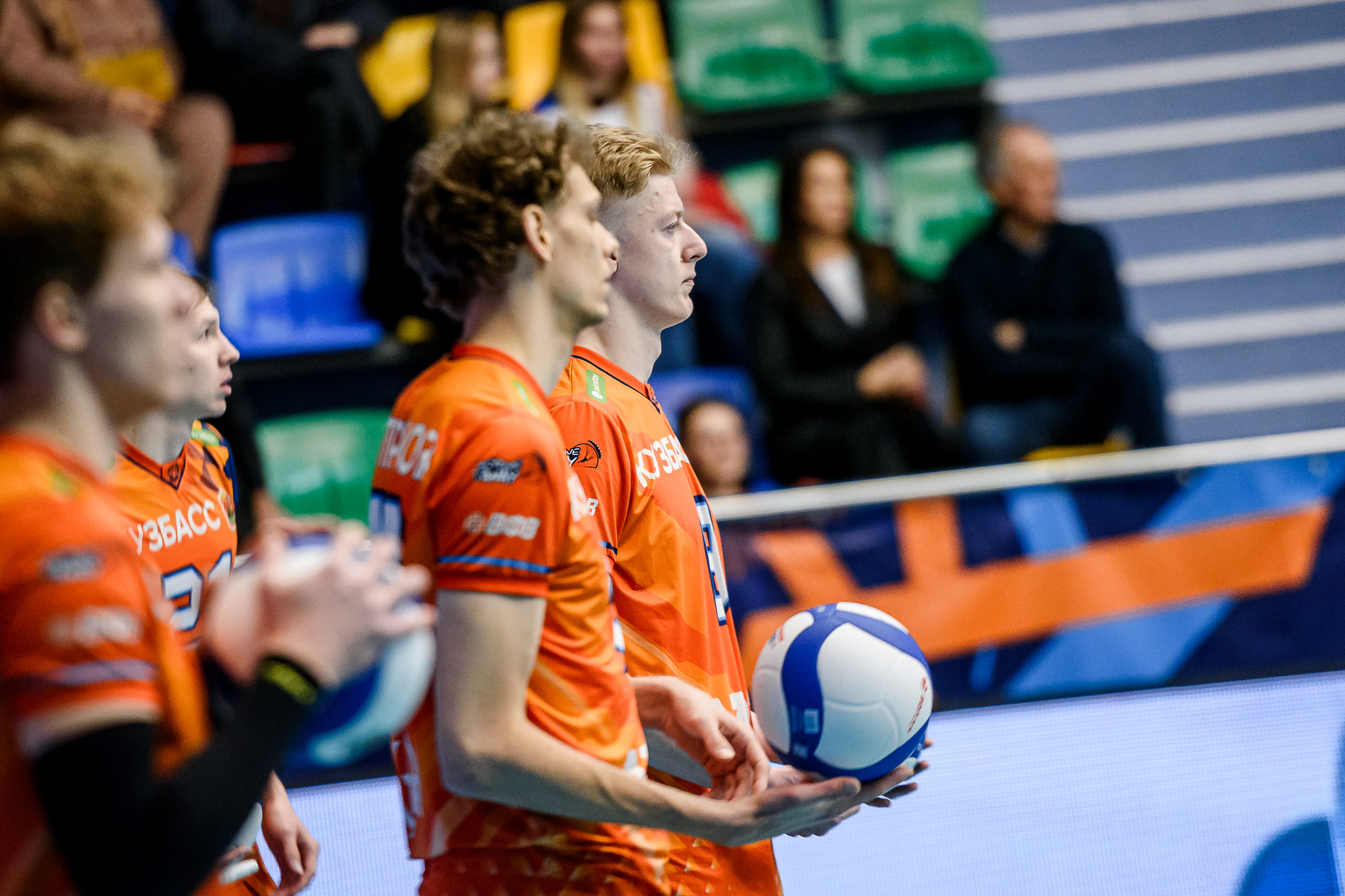 Волейбольный «Кузбасс» всухую проиграл «Динамо-Уралу»