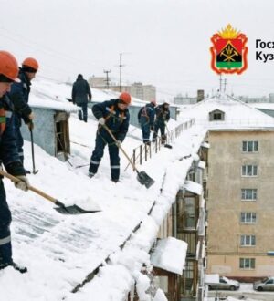 В Кузбассе около 40% проверенных ГЖИ домов оказались нечищеными от снега