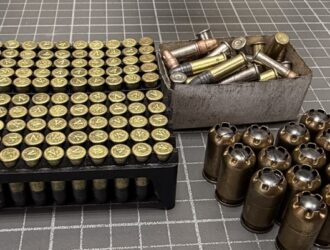 Кузбассовцу грозит до пяти лет тюрьмы за незаконное хранение сотен патронов
