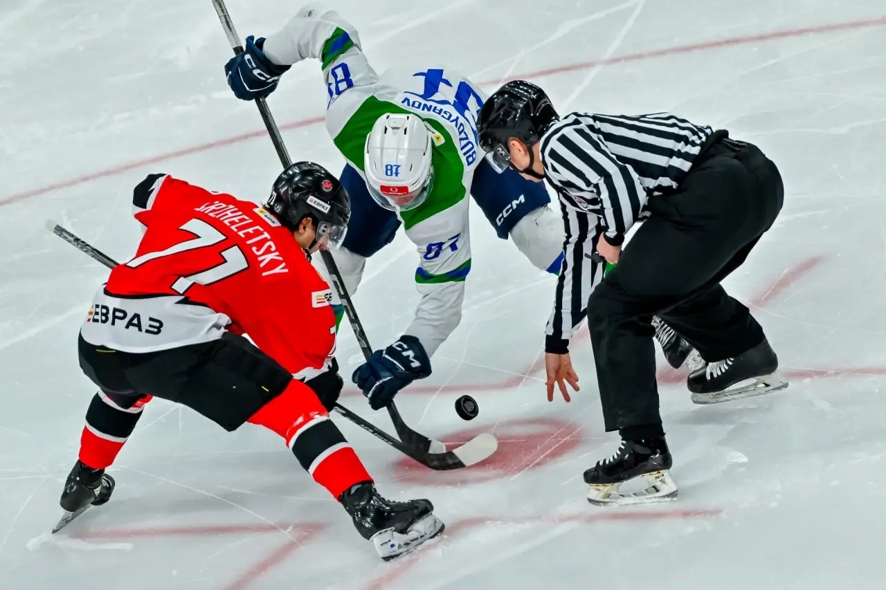 «Кузнецкие Медведи» потерпели второе за два дня поражение от «Толпара» в МХЛ