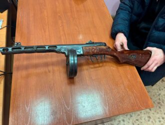 Кузбассовец нашел и отдал правоохранителям дедушкин ППШ