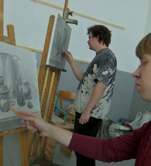 В Новокузнецке семь молодых художников, чтобы творить, объединились под одной крышей